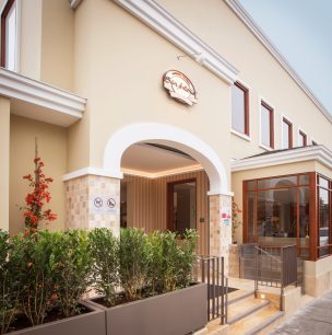 Ferrero-fachada-scaled-qadqydmb56q1a7vrqhg66lt14xmwfdkgeykk4i3mr8